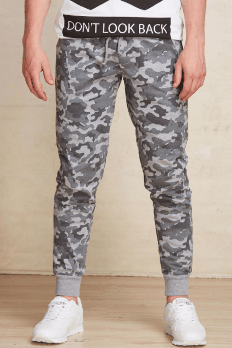 pantalones anchos de vestir militar